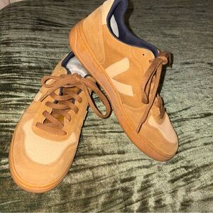 Veja Men's Tan and Cream Suede Athletic Sneakers